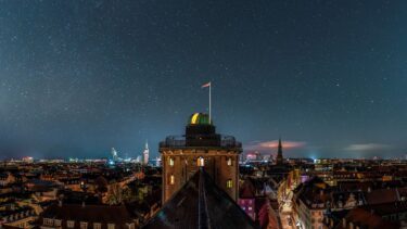 Rundetårn i nattehimlen