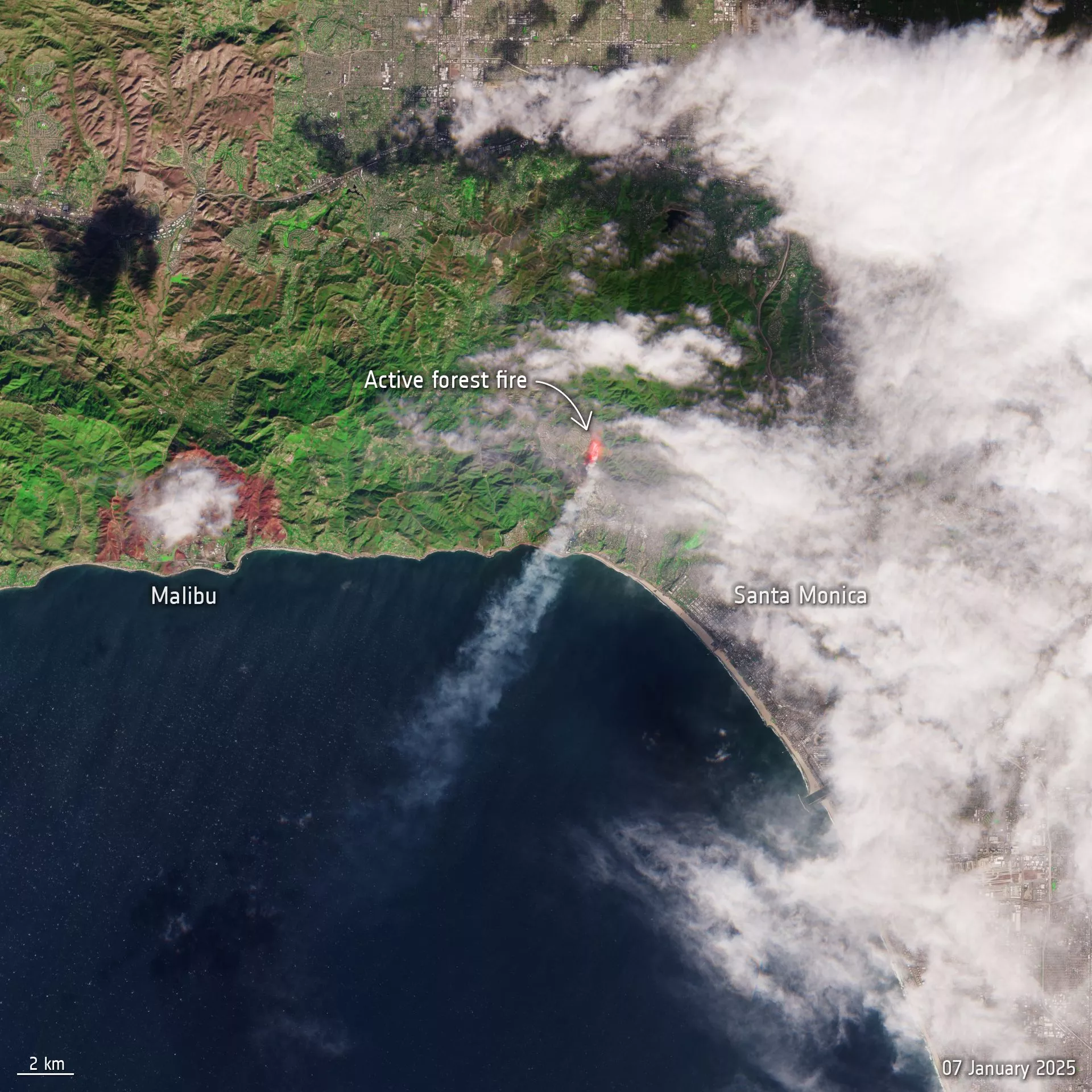 satellitbillede af skovbrand i Californien