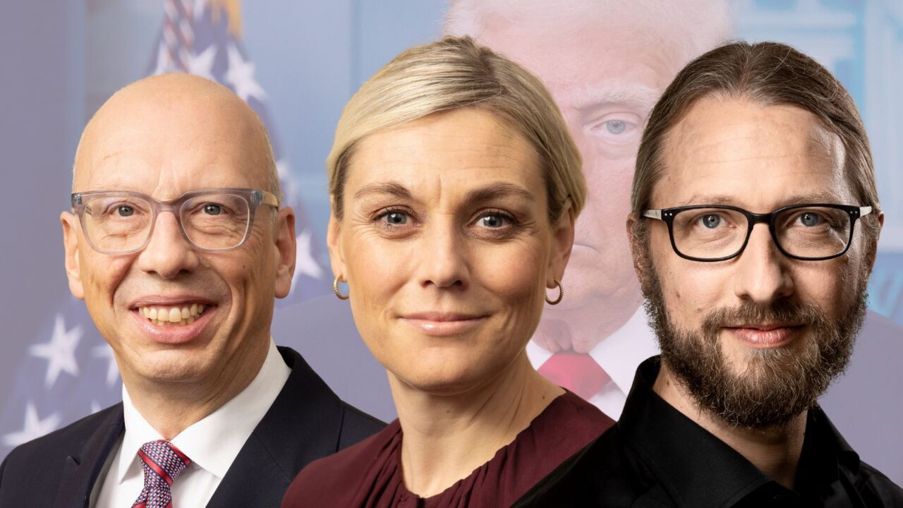 ordførere med trump i baggrunden