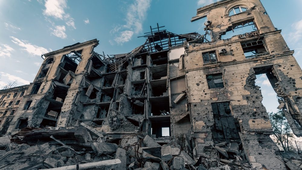 En ødelagt bygning i Ukraine. Bygningen er ødelagt under den nuværende krig mellem Rusland og Ukraine.