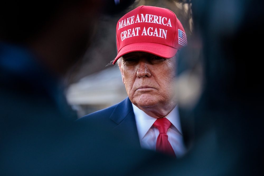 Den amerikanske præsident, Donald Trump, iført den ikoniske 'Make America Great Again'-kasket.