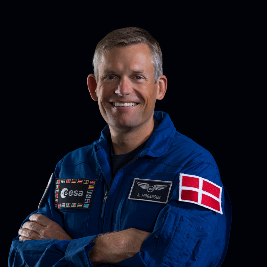 Andreas Mogensen i astronauttøj