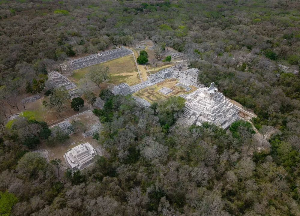 Den mayanske byruin Edzna i Campeche, Mexico