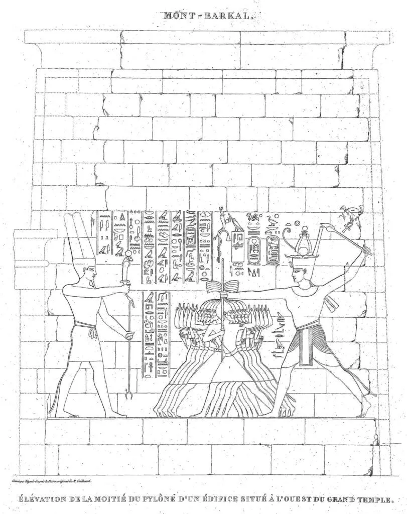 Stregtegning af en væg i et gammelt egyptisk tempel ved Mont Barkal, der viser tre figurer – to med kroner og én med en bue – omgivet af en gruppe fanger, med detaljerede hieroglyffer i midten.