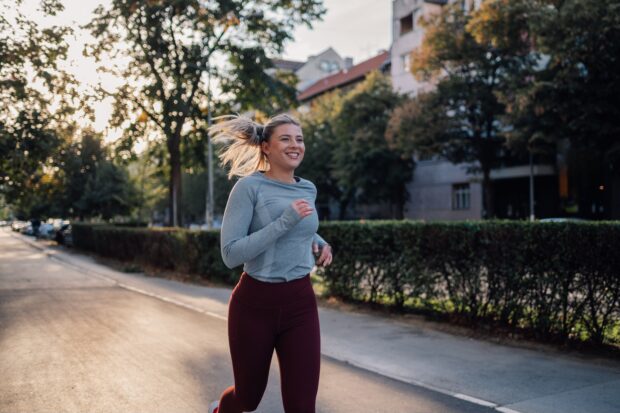 Jagten på runner's high: Sådan reagerer din hjerne, når du løber