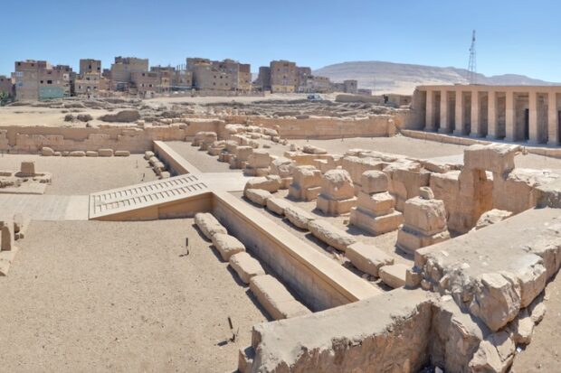 Kraniebrud tyder på, at tjenestefolk for det gamle Egyptens konger blev ofret